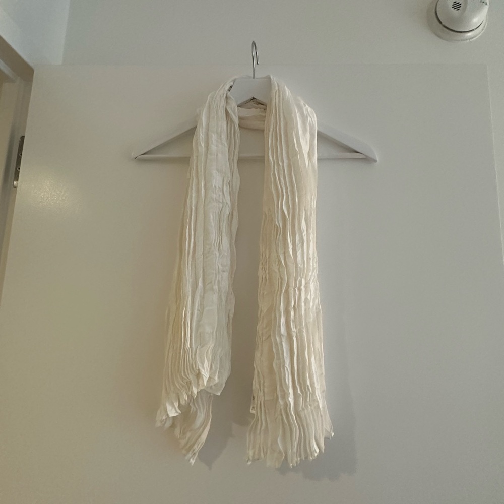 Toteme Crinkle 100% Silk Scarf